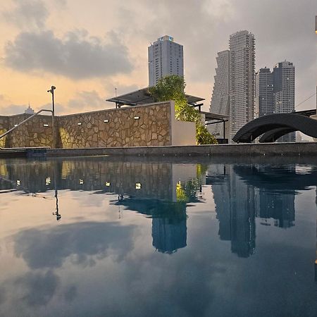 אפרטהוטל קולומבו Vaux Park Street - A Collection Of 8 Luxury Lofts מראה חיצוני תמונה