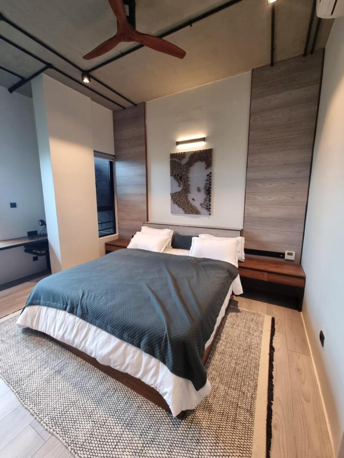 אפרטהוטל קולומבו Vaux Park Street - A Collection Of 8 Luxury Lofts מראה חיצוני תמונה