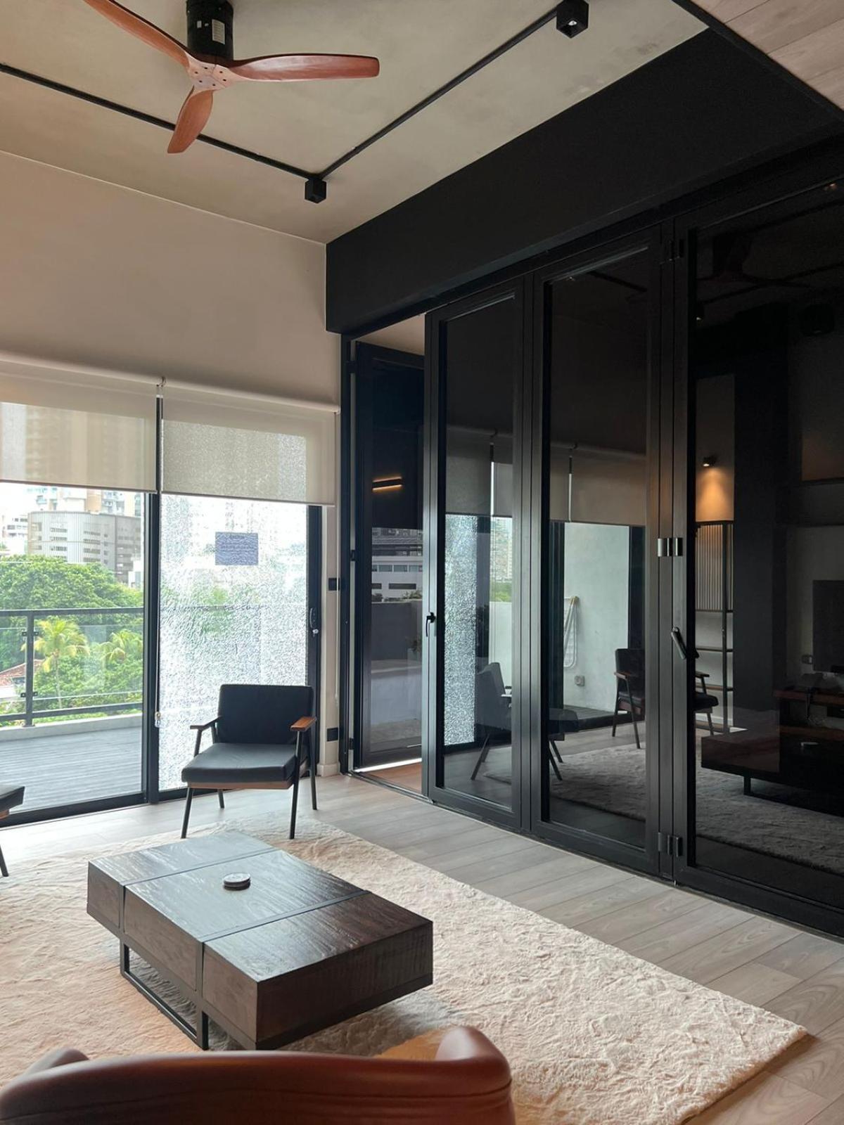 אפרטהוטל קולומבו Vaux Park Street - A Collection Of 8 Luxury Lofts מראה חיצוני תמונה