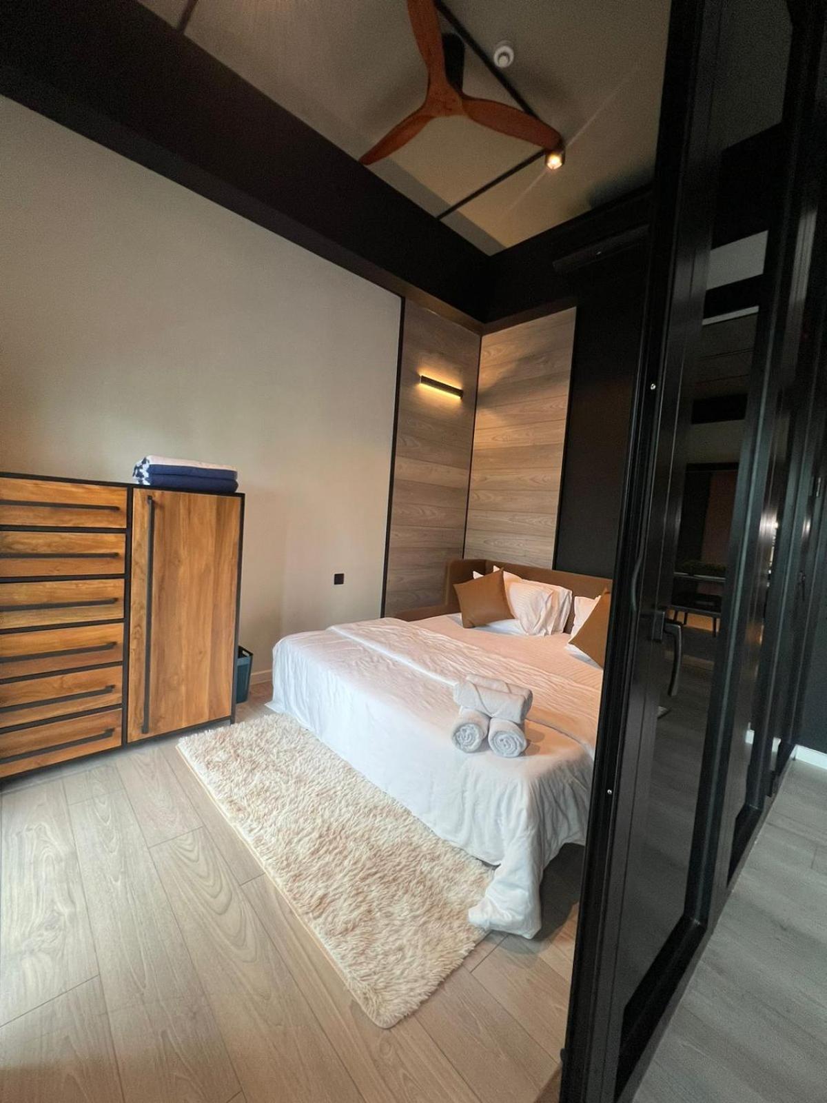 אפרטהוטל קולומבו Vaux Park Street - A Collection Of 8 Luxury Lofts מראה חיצוני תמונה