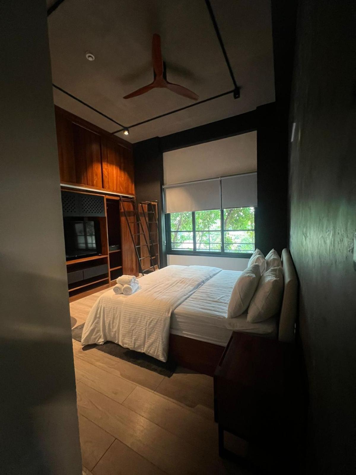אפרטהוטל קולומבו Vaux Park Street - A Collection Of 8 Luxury Lofts מראה חיצוני תמונה